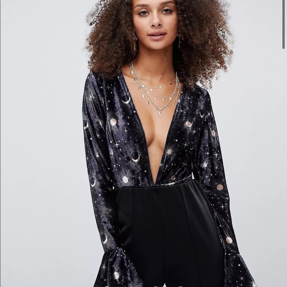 Kiss The Sky velvet plunge body in galaxy print XS - Picture 4 of 4